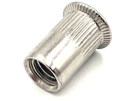 10m alu süllyesztett peremű szegecsanya